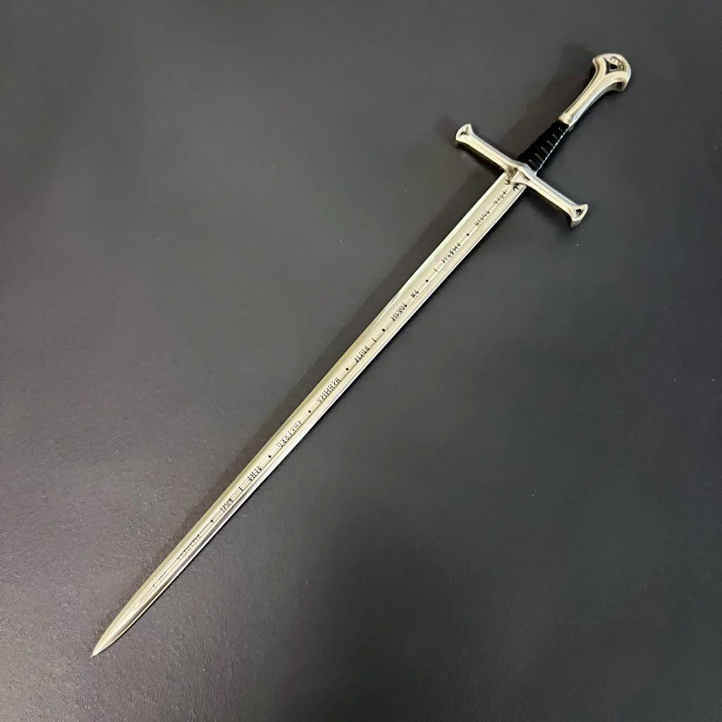 Anduril Mini Sword - The Lord of the Rings - Image 6