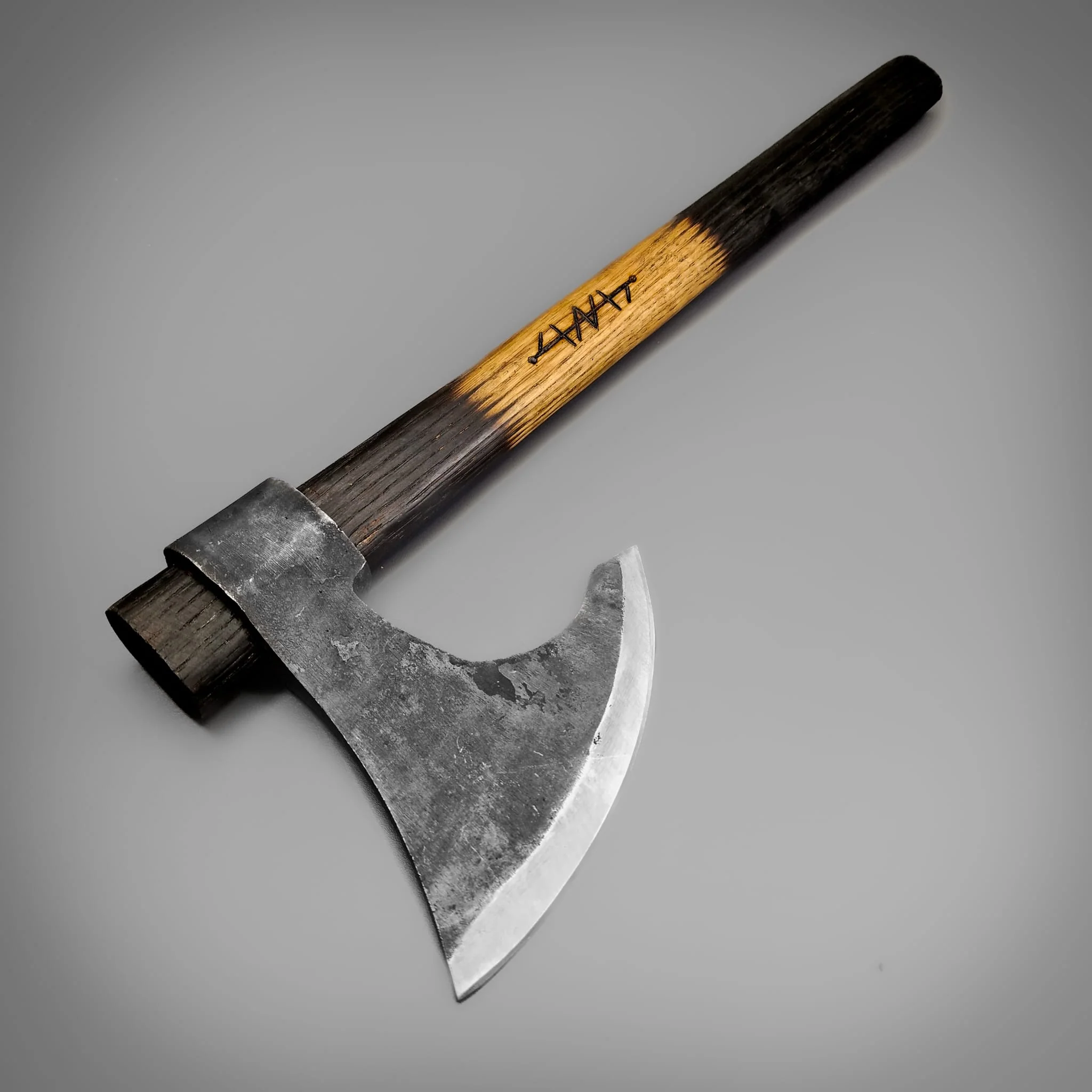 Bearded Runed Throwing Axe - Image 3