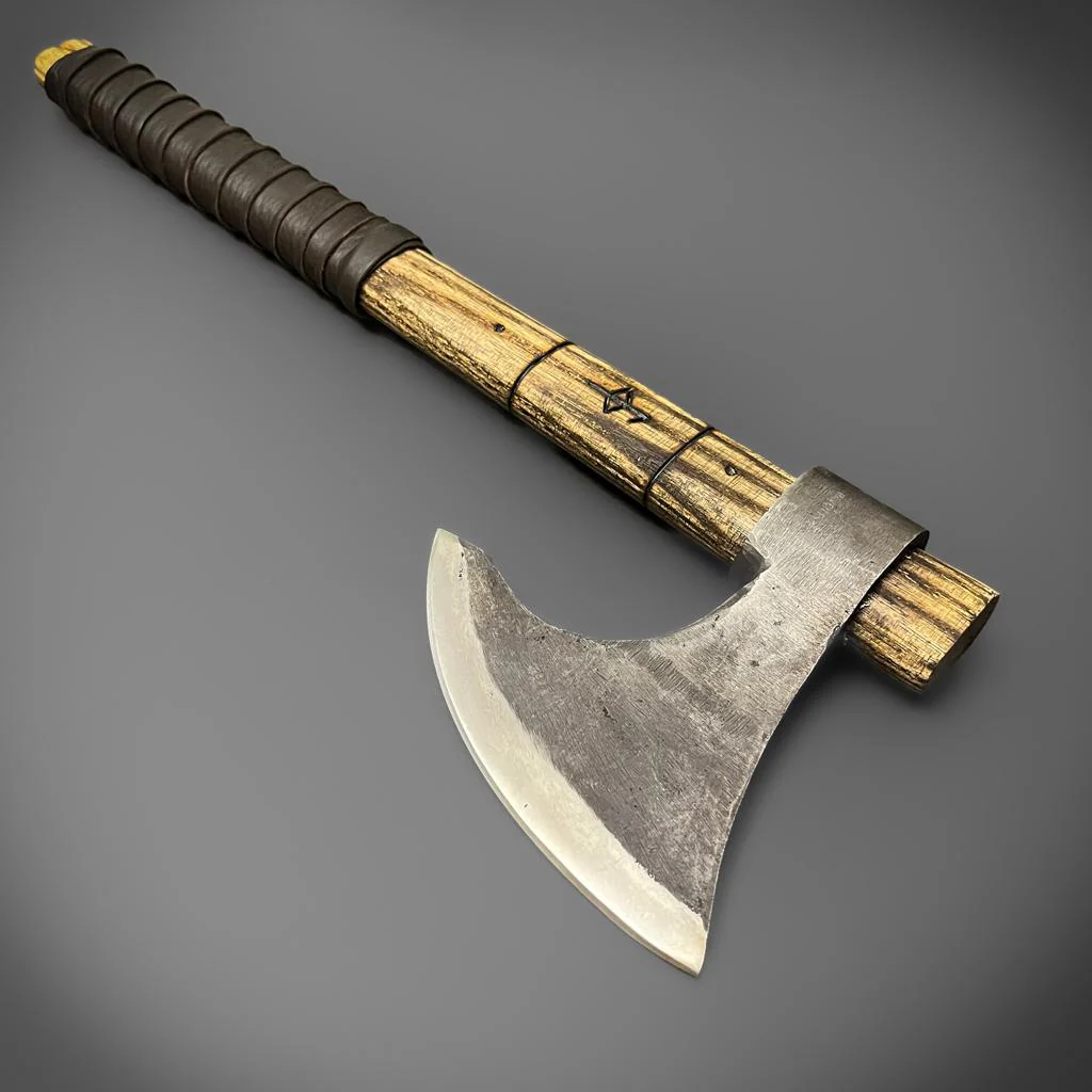 Runed Bearded Axe - Image 3