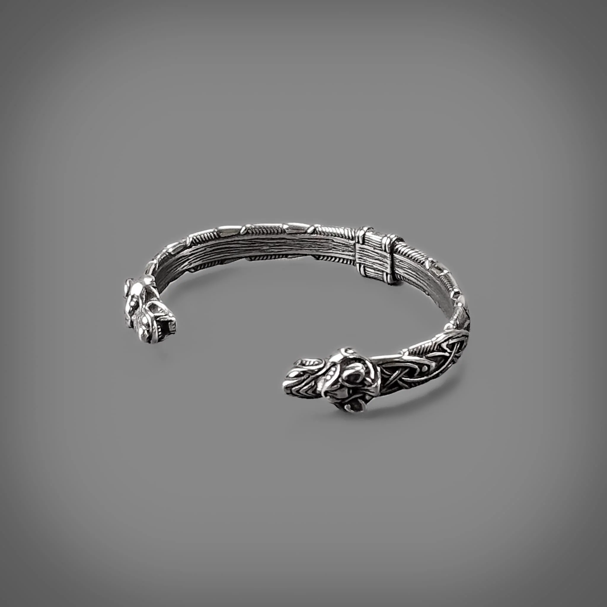 Wolf Cuff