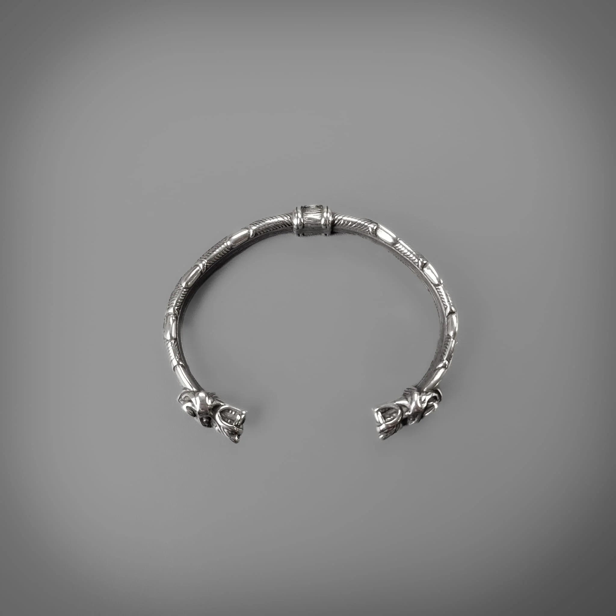 Wolf Cuff - Image 2