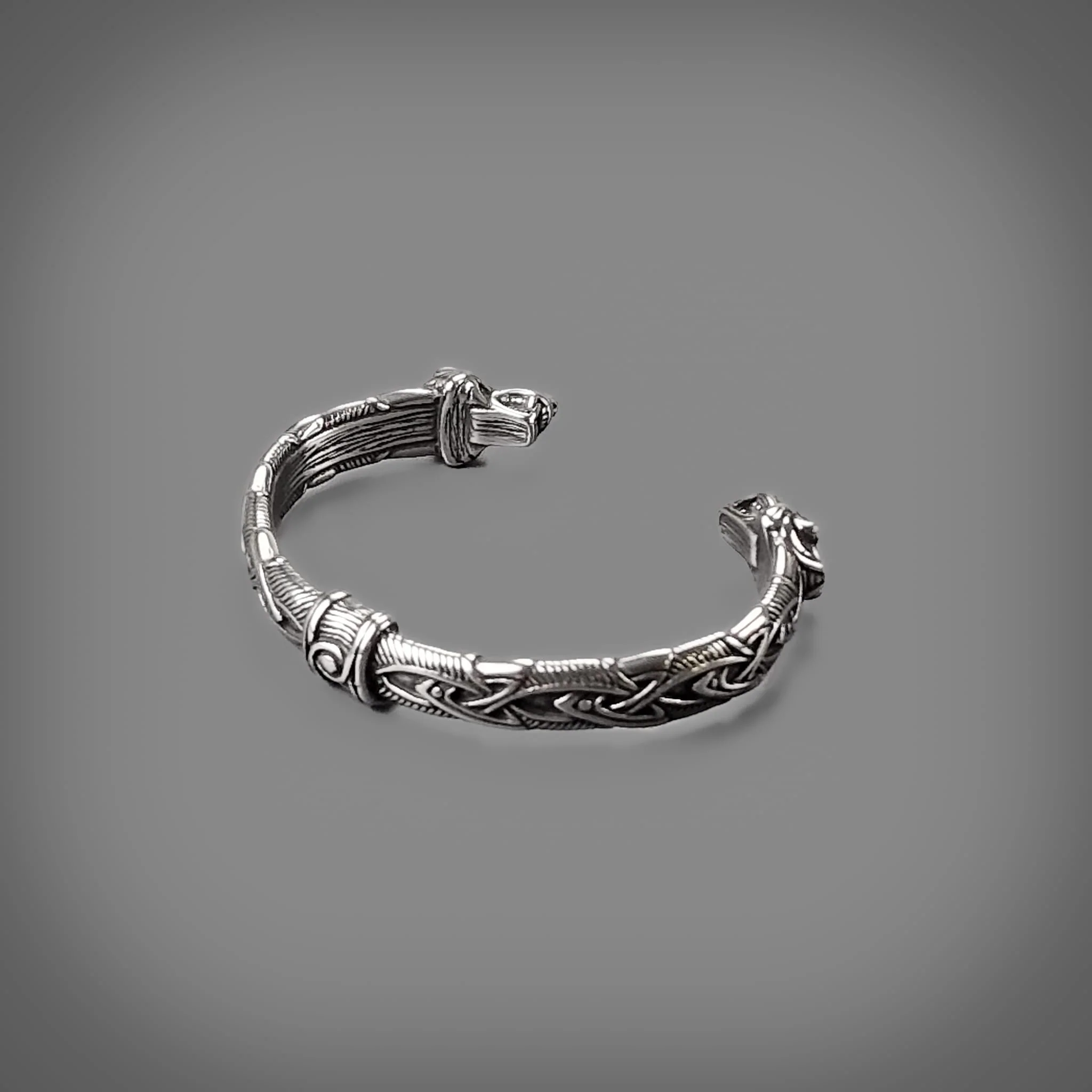 Wolf Cuff - Image 3