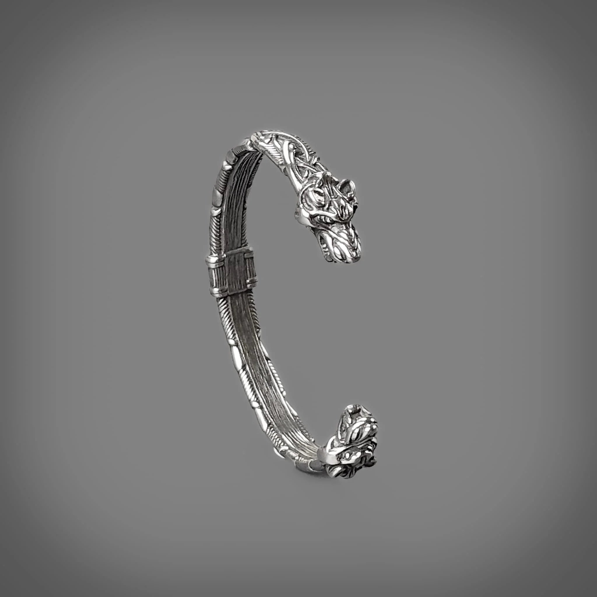 Wolf Cuff - Image 4