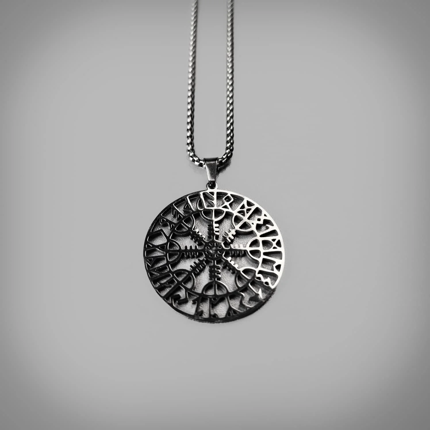 Helm of Awe Hollow Medallion - Image 4