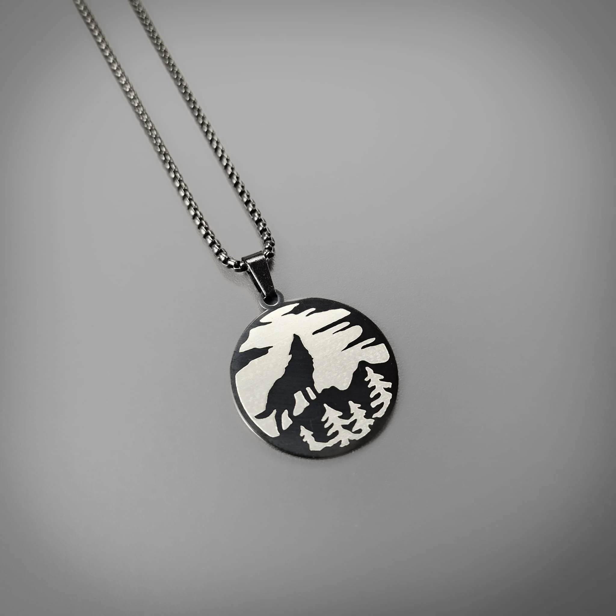 Howl at the Moon Pendant - Image 2