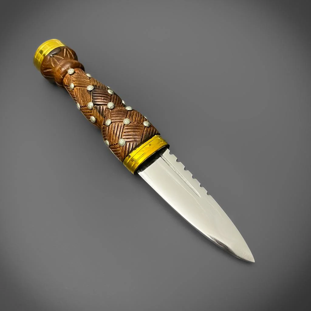 Hunting Sgian Dubh - Image 3