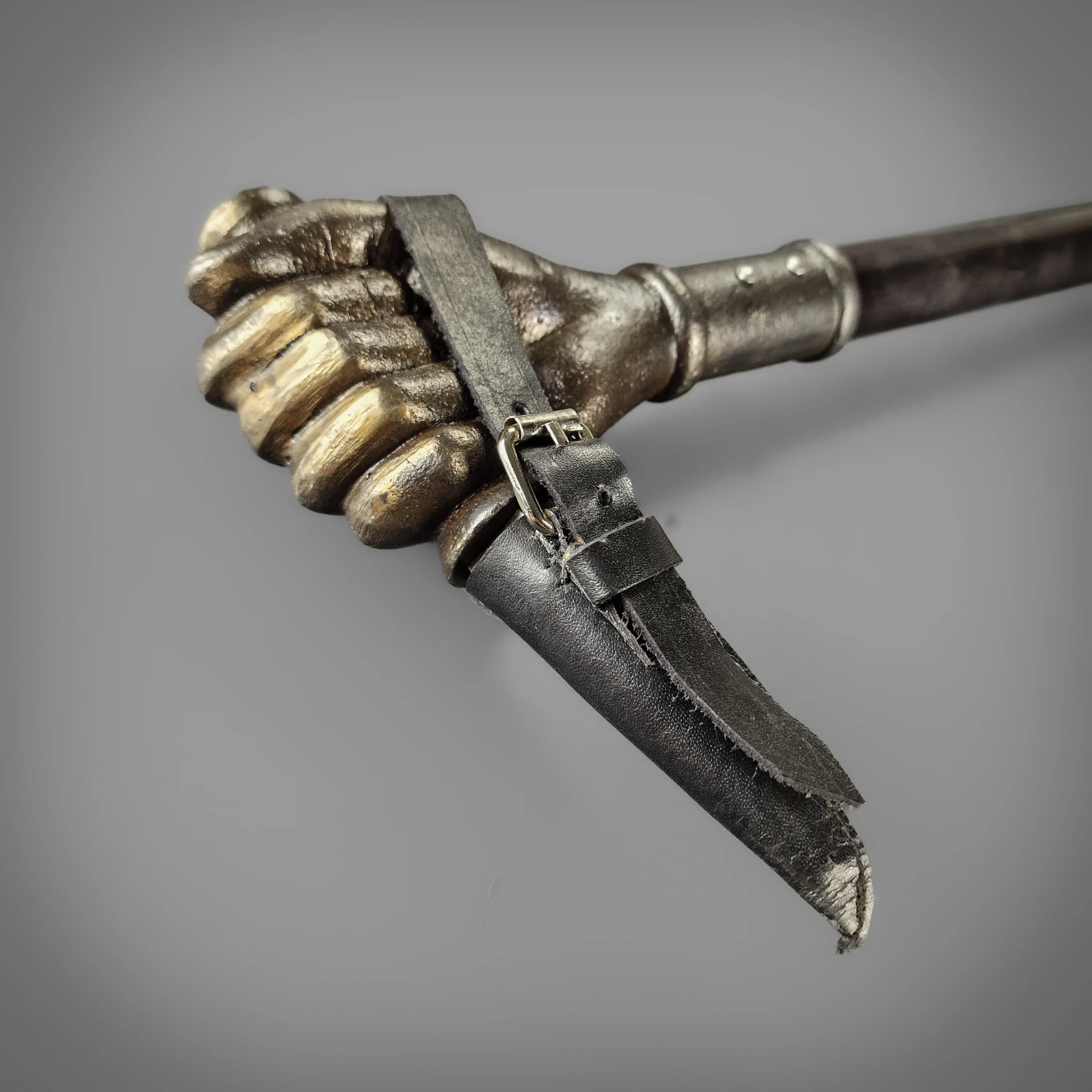 Medieval Fist hammer - Image 3