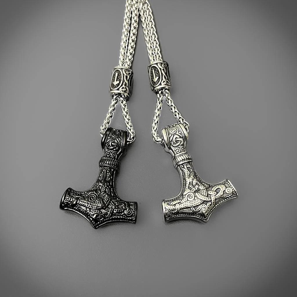 Runed Mjolnir Pendant - Image 3