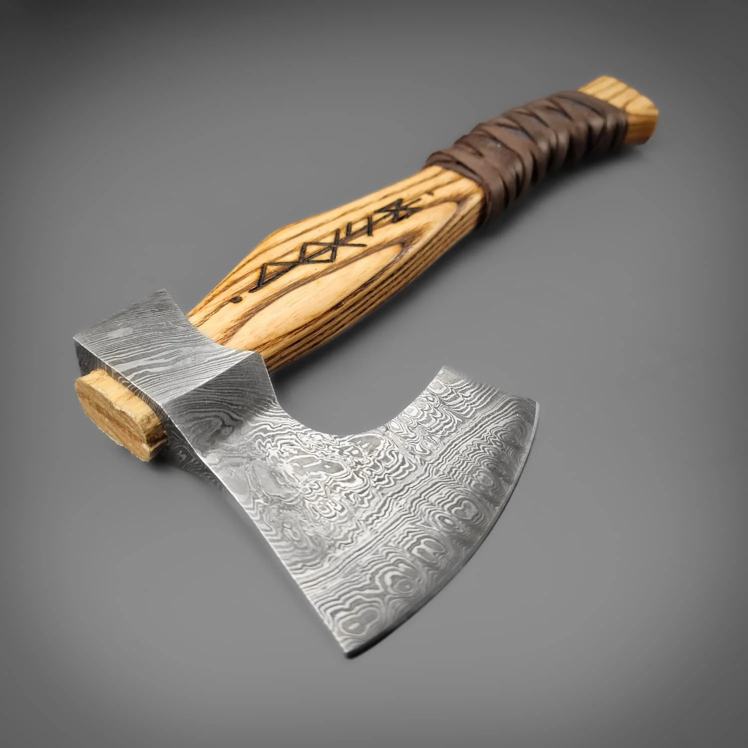 The Damascus Scout Axe - Image 4