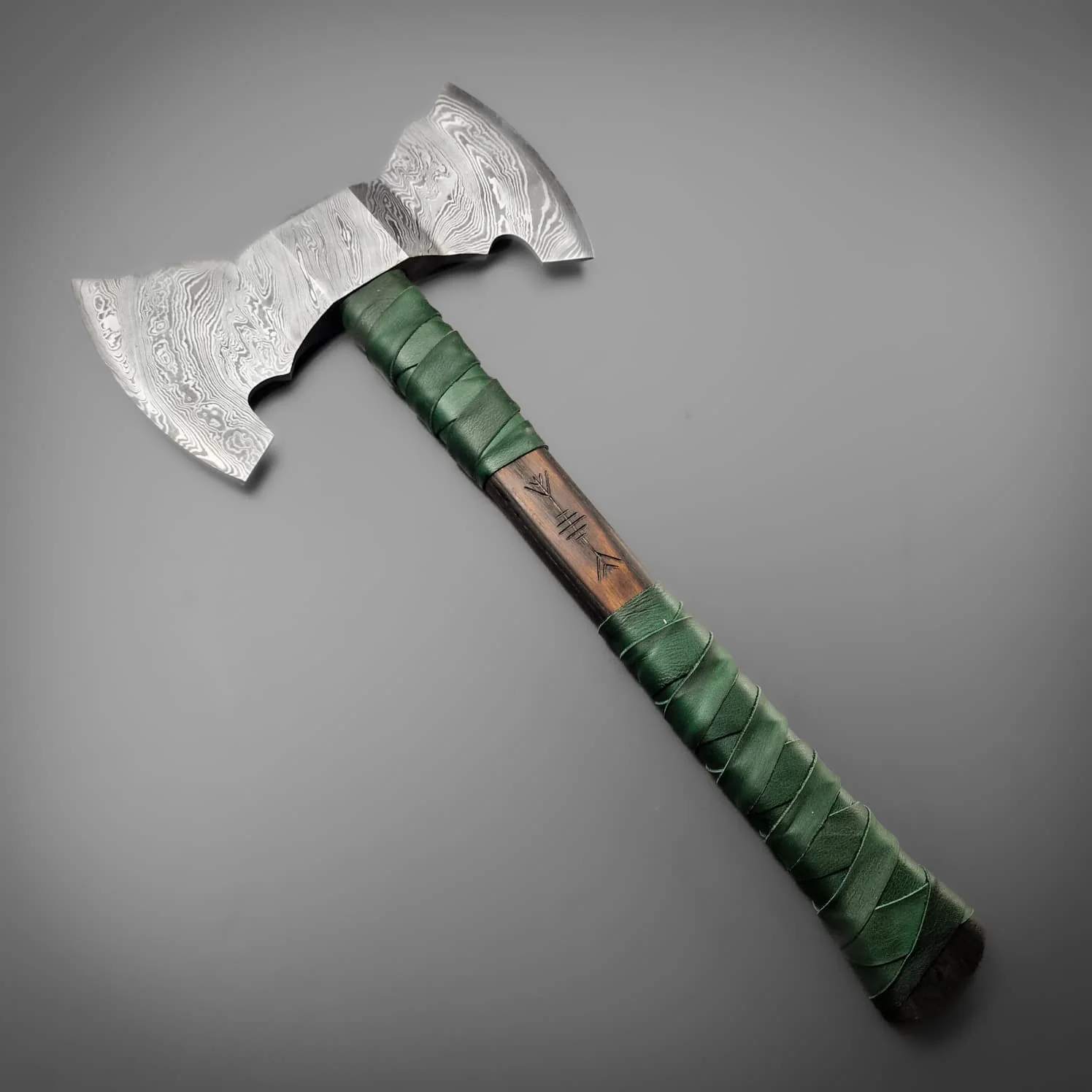 The Damascus Woodsman Axe - Image 3
