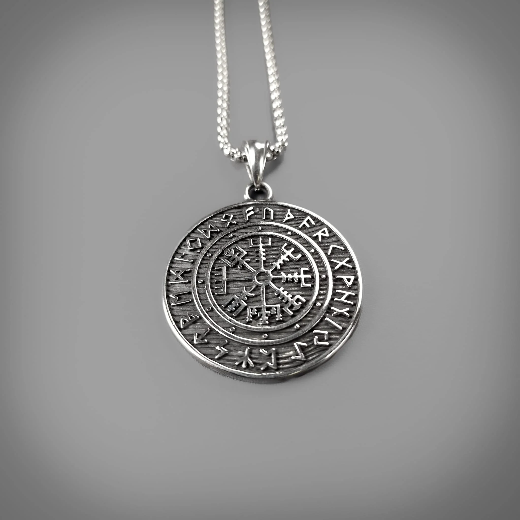 Vegvisir Medallion - Image 2
